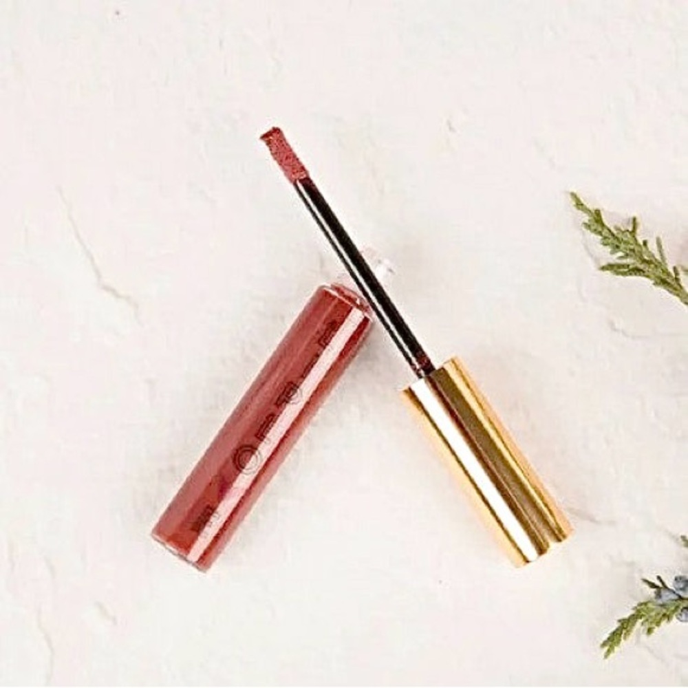 LIPLOVE || Versatile Multi-Wear Lip to Cheek Color in Caliente ❤️NWT❤️
